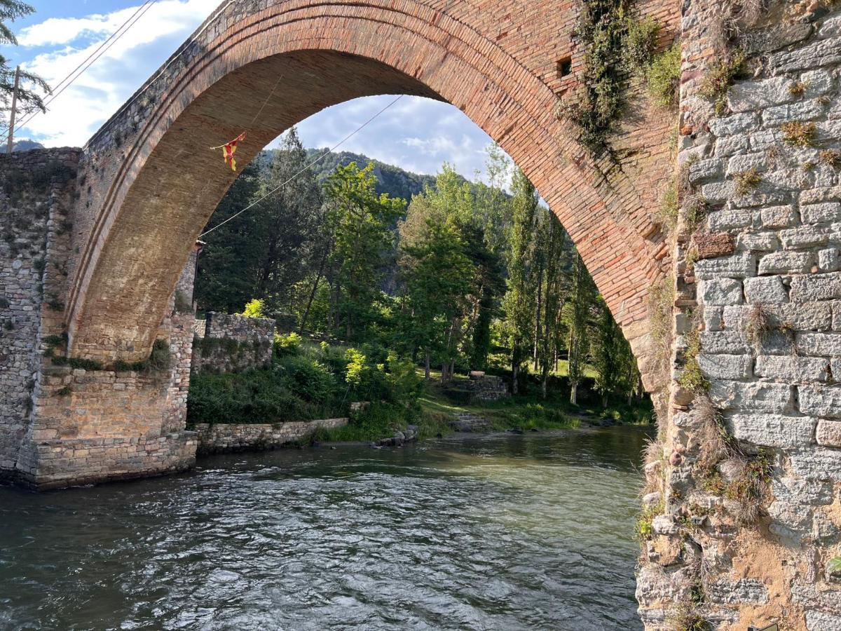 Apartamento Gerri - L'Amfitriona Gerri de la Sal Bagian luar foto